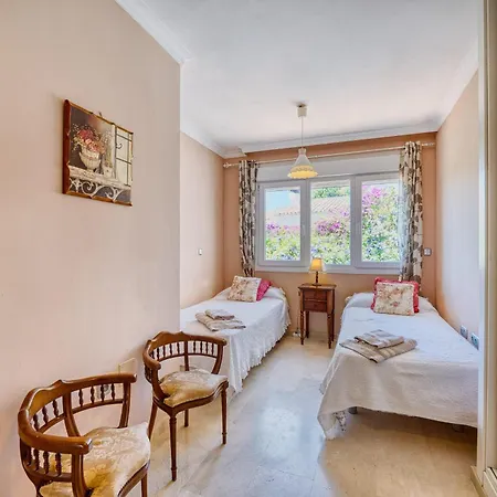 1107 Front House Марбелья