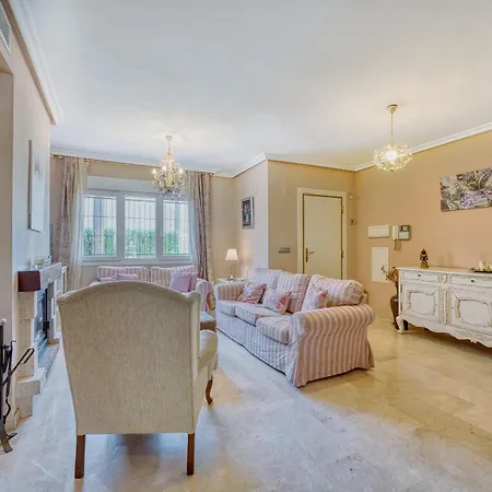 1107 Front House * Марбелья