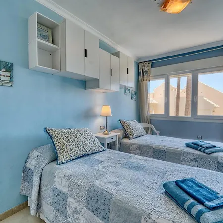 1107 Front House Vakantiehuis *