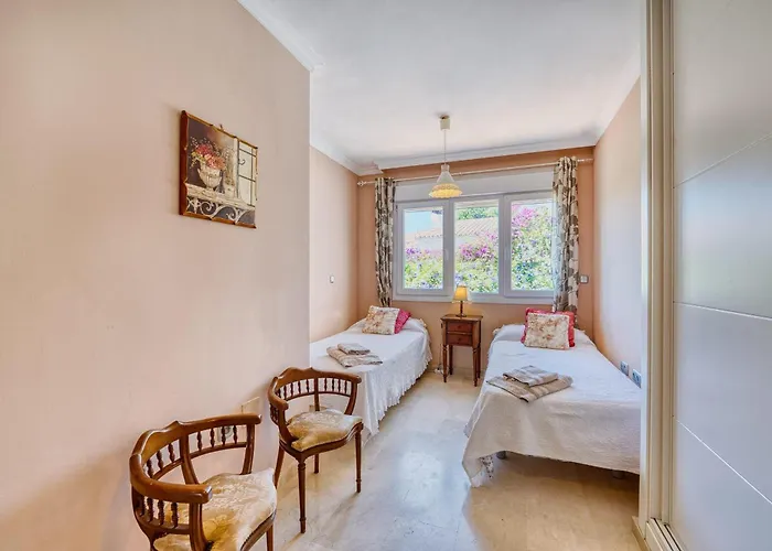1107 Front House Marbella