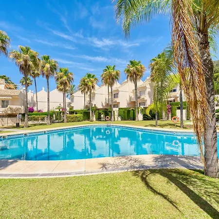 Nyaraló 1107 Front House