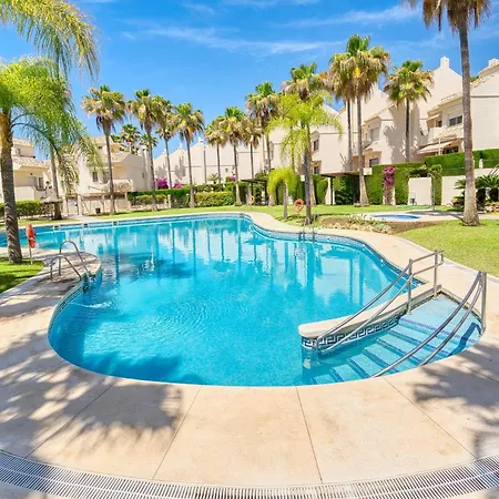 Feriehus 1107 Front House *