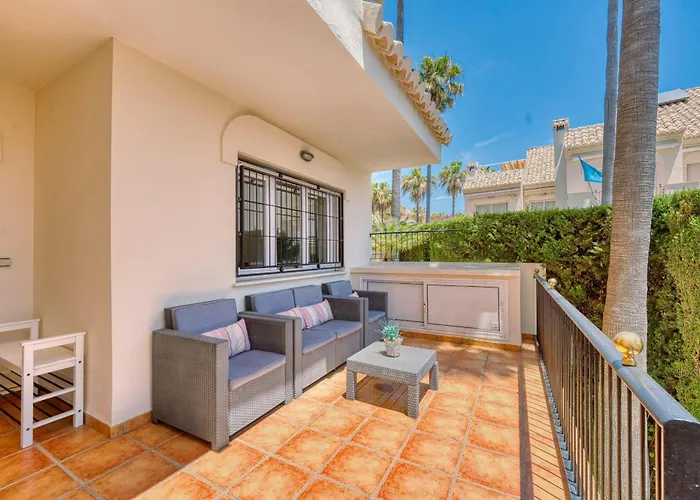 1107 Front House Marbella
